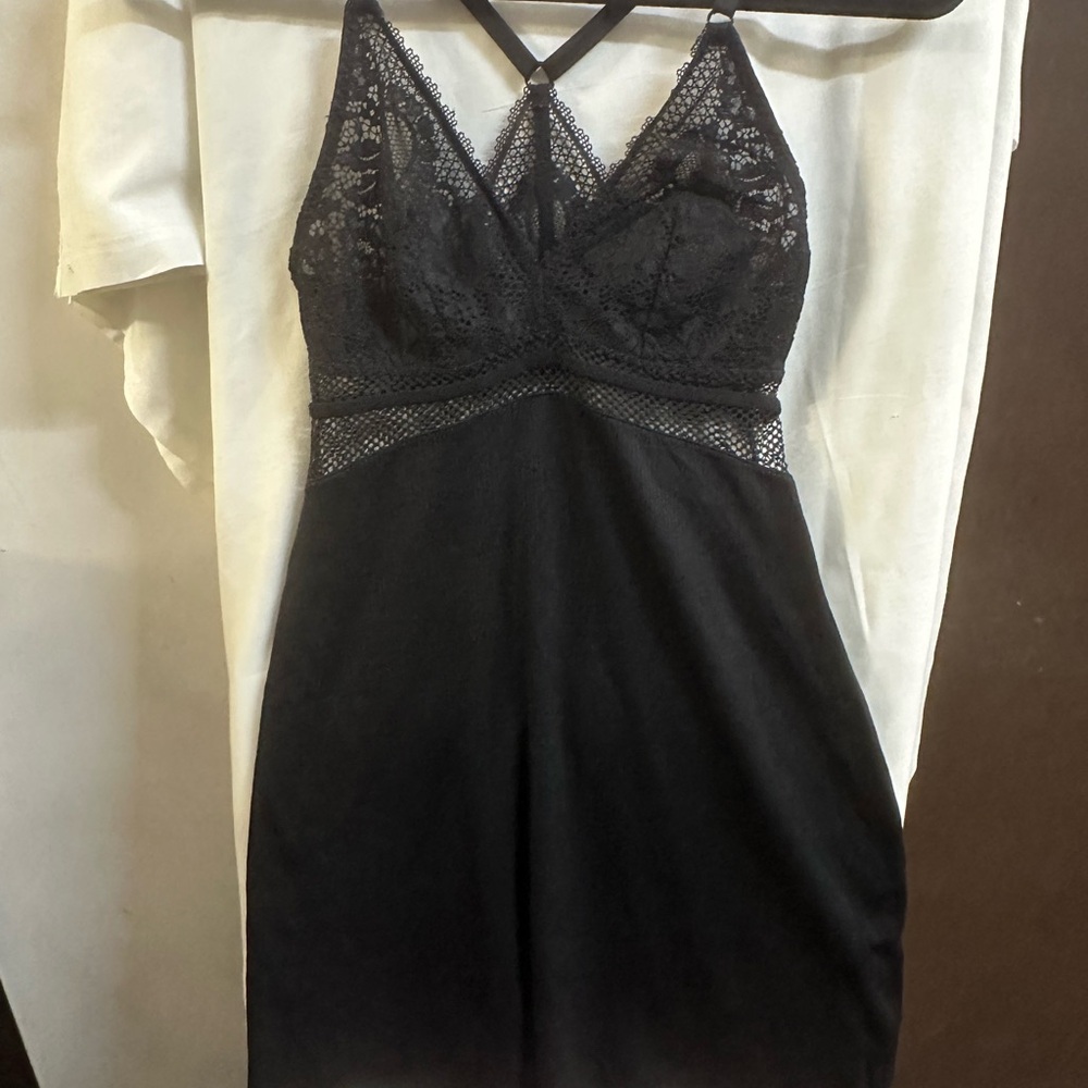 Source Unknown Black Lace Chemise Slip